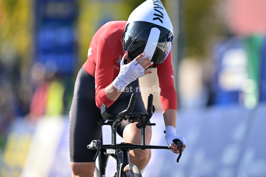 Luxembourg's Elena Lopes crosses the finish line of the Women Junior Individual Time Trial race (22km) at the cycling UEC Road European Championships, in Ljubljana, Slovenia, on Wednesday 7 October 2026. The UEC Road European Championships are taking place from 02 to 07 October in Ljubljana,…