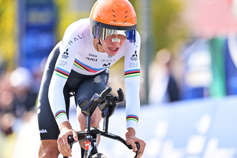 Spain's Benjamin Noval Suarez crosses the finish line of the Men Junior Individual Time Trial race (22km) at the cycling UEC Road European Championships, in Ljubljana, Slovenia, on Wednesday 7 October 2026. The UEC Road European Championships are taking place from 02 to 07 October in Ljubljana,…