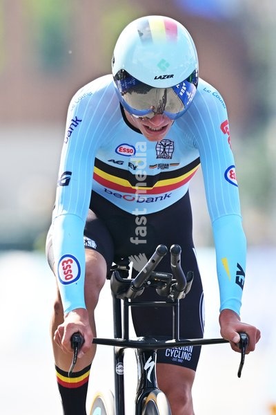 Belgium's Vic De Smet crosses the finish line of the Men Junior Individual Time Trial race (22km) at the cycling UEC Road European Championships, in Ljubljana, Slovenia, on Wednesday 7 October 2026. The UEC Road European Championships are taking place from 02 to 07 October in Ljubljana, Slovenia