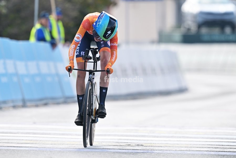 Netherlands' Megan Arens crosses the finish line of the Women U23 Individual Time Trial race (22km) at the cycling UEC Road European Championships, in Ljubljana, Slovenia, on Wednesday 7 October 2026. The UEC Road European Championships are taking place from 02 to 07 October in Ljubljana, Slovenia