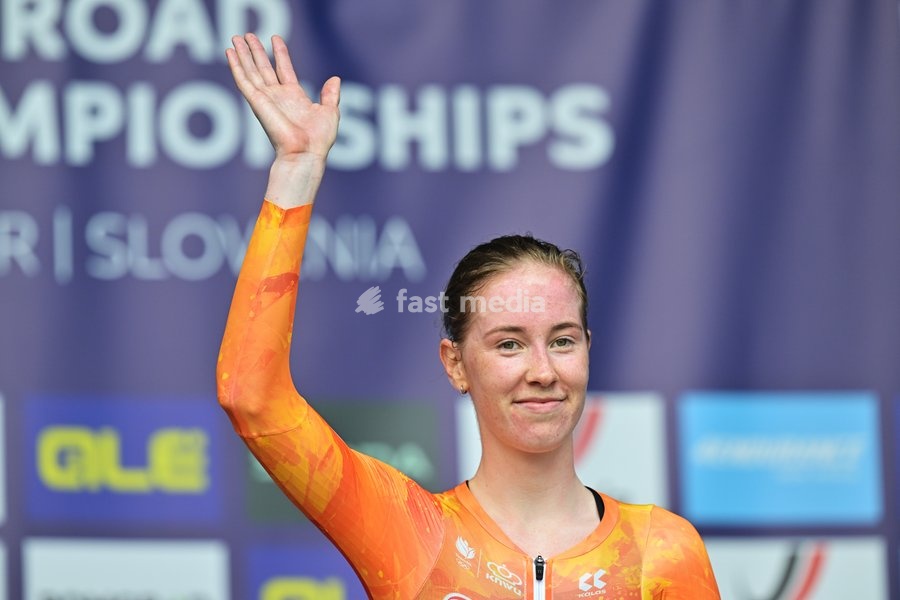 Netherlands' Nienke Vinke celebrates on the podium after winning the Women U23 Individual Time Trial race (22km) at the cycling UEC Road European Championships, in Ljubljana, Slovenia, on Wednesday 7 October 2026. The UEC Road European Championships are taking place from 02 to 07 October in…