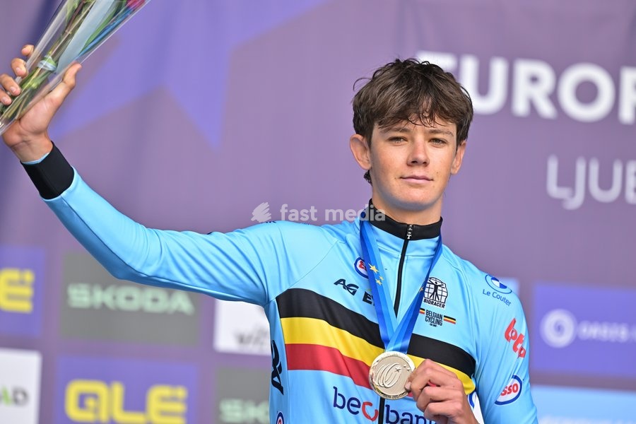 Belgium's Matisse Van Kerckhove , winner of the silver medal celebrates on the podium of the Men U23 Individual Time Trial race (22km) at the cycling UEC Road European Championships, in Ljubljana, Slovenia, on Wednesday 7 October 2026. The UEC Road European Championships are taking place from 02 to…