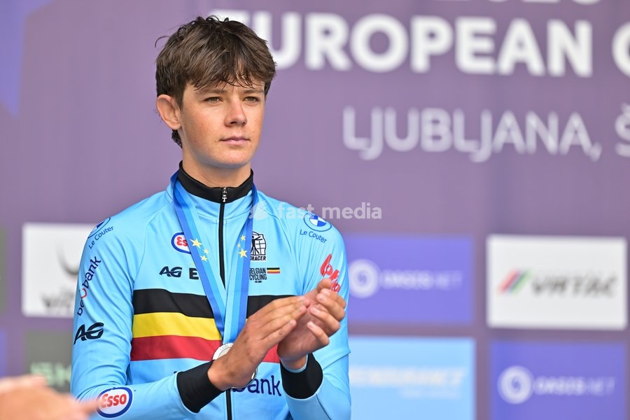 Belgium's Matisse Van Kerckhove , winner of the silver medal celebrates on the podium of the Men U23 Individual Time Trial race (22km) at the cycling UEC Road European Championships, in Ljubljana, Slovenia, on Wednesday 7 October 2026. The UEC Road European Championships are taking place from 02 to…