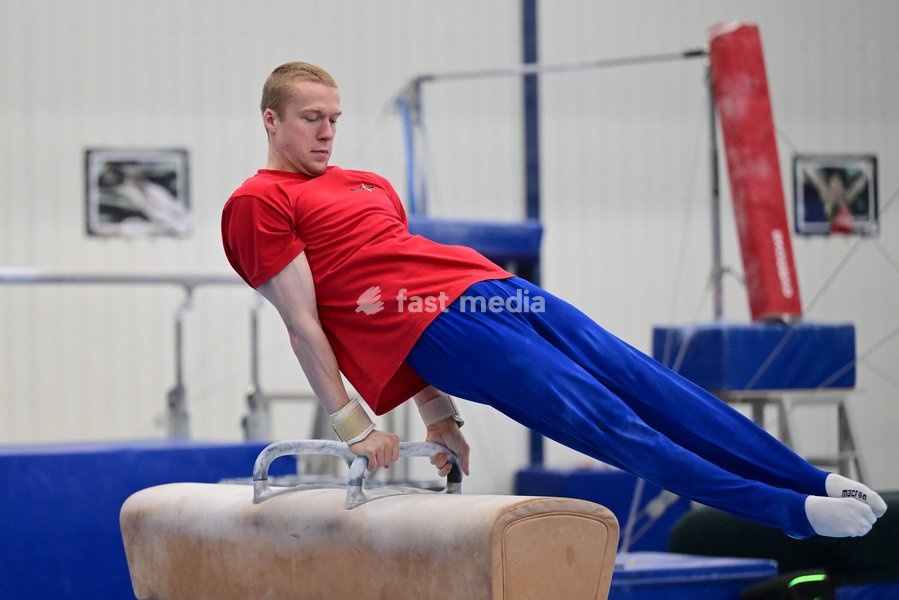 Belgian gymnast Kilan Van der Aa pictured during a training session of Belgium's artistic gymnastics team, Wednesday 7 October 2026, in Gent, ahead of the Worlds Championships in Rotterdam from 17 to 25 October 2026