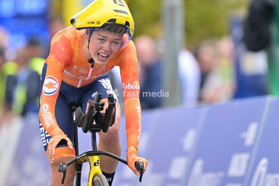 Netherlands' Lieke Nooijen crosses the finish line of the Women Elite Individual Time Trial race (22km) at the cycling UEC Road European Championships, in Ljubljana, Slovenia, on Wednesday 7 October 2026. The UEC Road European Championships are taking place from 02 to 07 October in Ljubljana,…