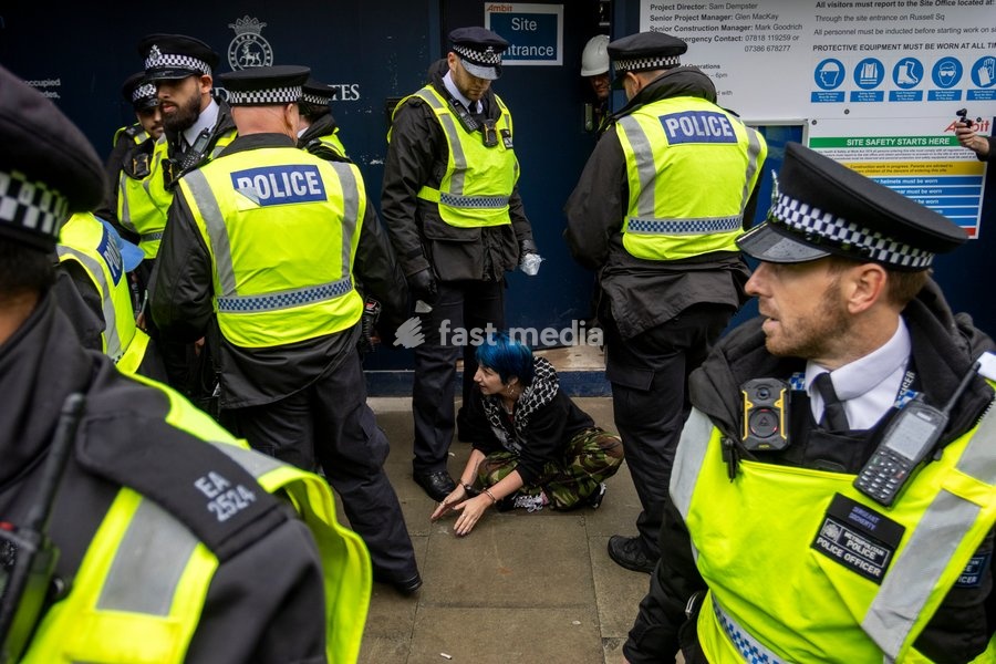 Pro-Israel Counter-Protest Disrupts Pro-Palestine Student March – Russell Square, London