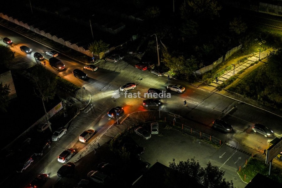 Cars drive along a street during power outages, Kyiv, Ukraine, on October 6, 2026. Hourly electricity outage schedules were introduced in the capital and several regions of Ukraine following Russian attacks on energy infrastructure