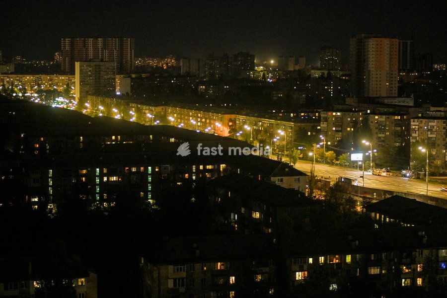 A view of the city during power outages, Kyiv, Ukraine, on October 6, 2026. Hourly electricity outage schedules were introduced in the capital and several regions of Ukraine following Russian attacks on energy infrastructure