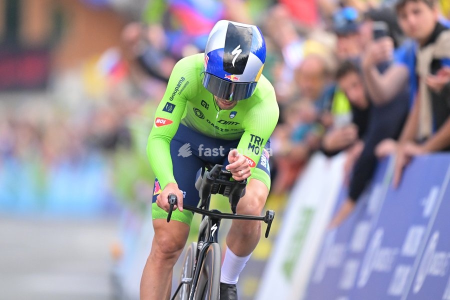 Slovenia's Primoz Roglic crosses the finish line to win the Men Elite Individual Time Trial race (22km) at the cycling UEC Road European Championships, in Ljubljana, Slovenia, on Wednesday 7 October 2026. The UEC Road European Championships are taking place from 02 to 07 October in Ljubljana,…
