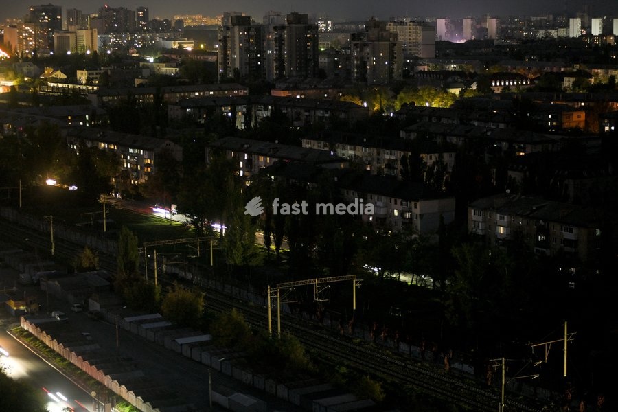 A view of the city during power outages, Kyiv, Ukraine, on October 6, 2026. Hourly electricity outage schedules were introduced in the capital and several regions of Ukraine following Russian attacks on energy infrastructure