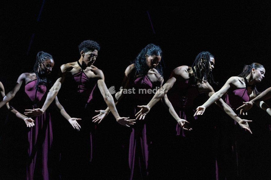 Dancers from Acosta Danza perform during Cuban Baroque at Sadler's Wells Theatre, London, UK, on 7 October 2026. The double bill, under the artistic direction of Carlos Acosta, blends Baroque artistry with Cuban dance across two works: Pearls, a world premiere choreographed by Andonis Foniadakis,…
