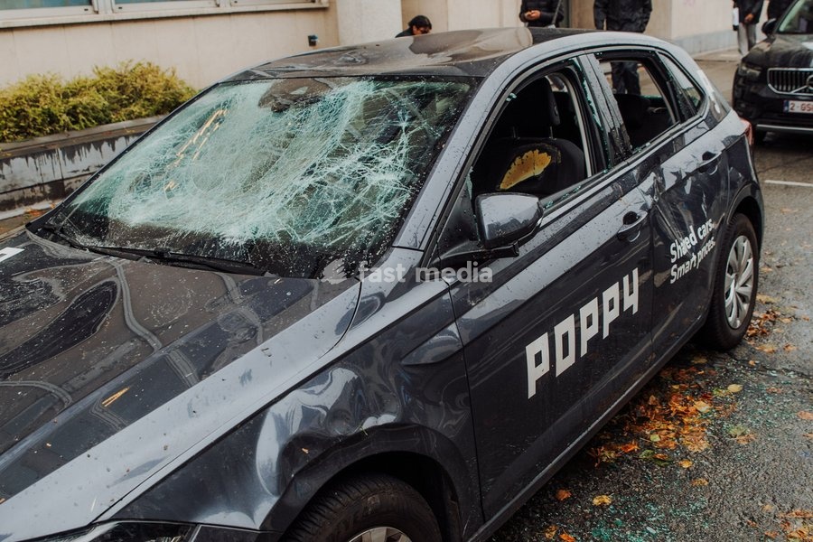 Damage pictured at a national manifestation against the Federal Government's budgetary measures, under the 'Keep your hands out of our pockets!' (Blijf uit onze zakken! - Pas dans nos poches) moniker, organised by the trade unions on Friday 9 October 2026 in Brussels