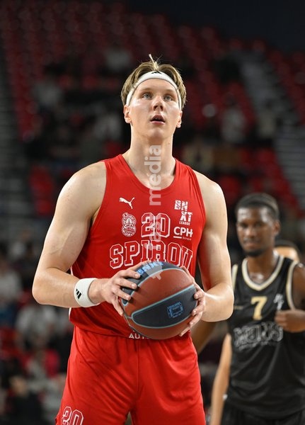 Spirou's Luukas Vaara kicks a penalty during a basketball match between Spirou Charleroi and CityX Mons-Hainaut, Friday 9 October 2026 in Charleroi, on the opening day of the 'BNXT League' Belgian and Dutch first division basket championships