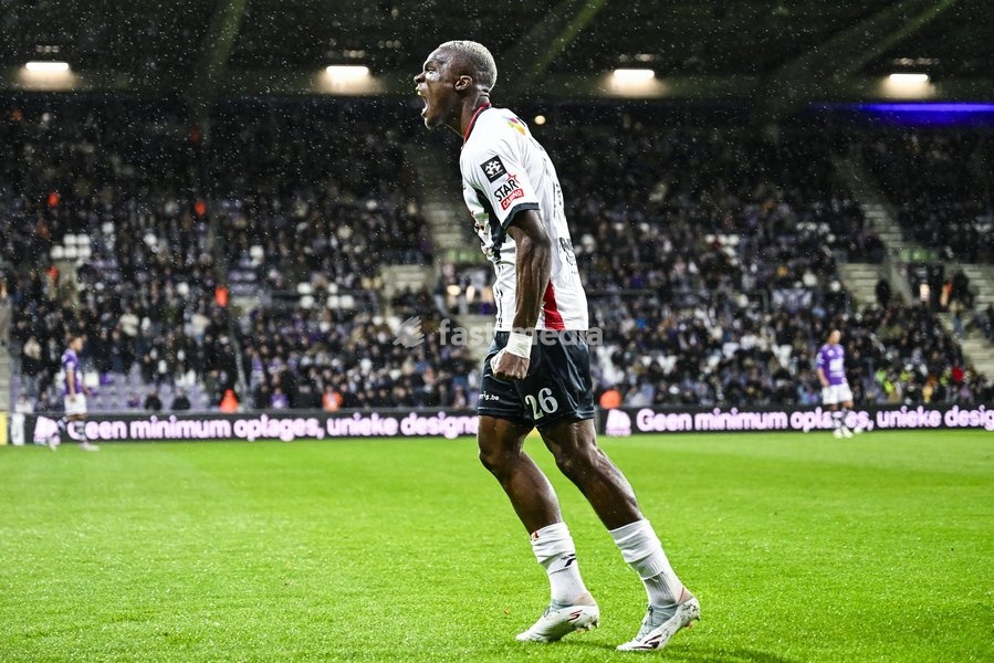 Liege's Birane Wane celebrates after scoring during a soccer match between Beerschot VA and RFC Liège, on Saturday 10 October 2026 in Antwerp, on day 7 of the 2026-2027 'Challenger Pro League' second division of the Belgian championship