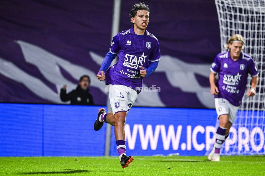 Beerschot's Mohamed Anas Haj celebrates after scoring during a soccer match between Beerschot VA and RFC Liège, on Saturday 10 October 2026 in Antwerp, on day 7 of the 2026-2027 'Challenger Pro League' second division of the Belgian championship