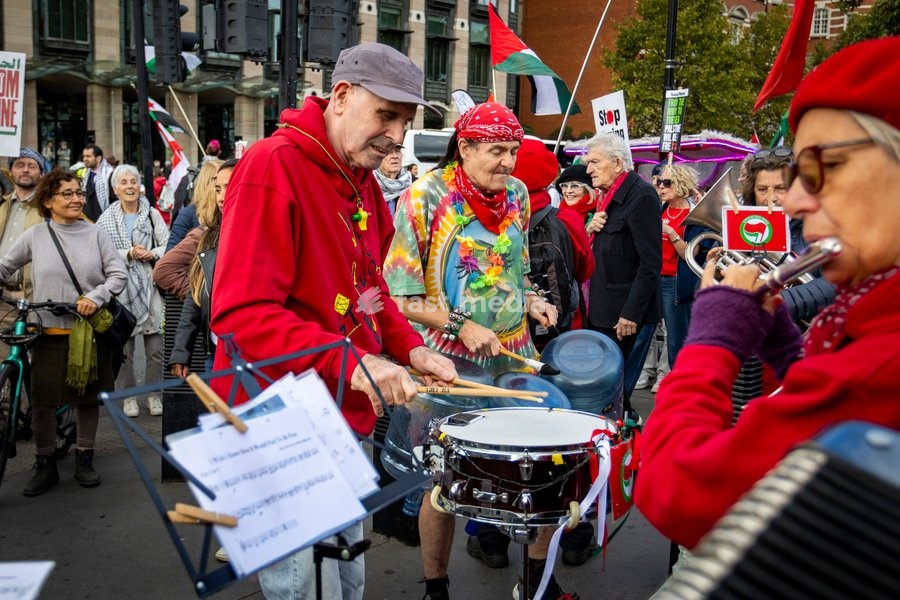 Pro-Palestine demonstrators took to the streets of Central London for the National March for Palestine, marking three years since the war in Gaza began in October 2023. Participants marched in solidarity with Palestinians, carrying Palestinian flags, banners and placards calling for an end to the…