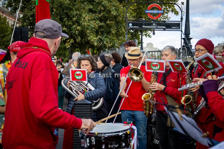 Pro-Palestine demonstrators took to the streets of Central London for the National March for Palestine, marking three years since the war in Gaza began in October 2023. Participants marched in solidarity with Palestinians, carrying Palestinian flags, banners and placards calling for an end to the…