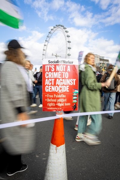 Pro-Palestine demonstrators took to the streets of Central London for the National March for Palestine, marking three years since the war in Gaza began in October 2023. Participants marched in solidarity with Palestinians, carrying Palestinian flags, banners and placards calling for an end to the…