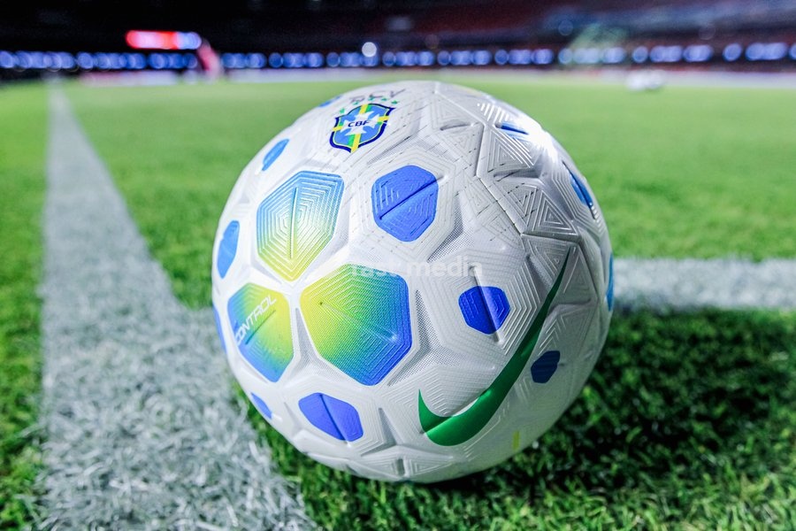 October 10, 2026, São Paulo, São Paulo, Brazil: SÃO PAULO (SP), BRAZIL – OCTOBER 10: Match ball for the game between São Paulo and Vitória in the 2026 Brazilian Championship, at Morumbis Stadium in São Paulo (SP), Brazil, this Saturday, October 10, 2026