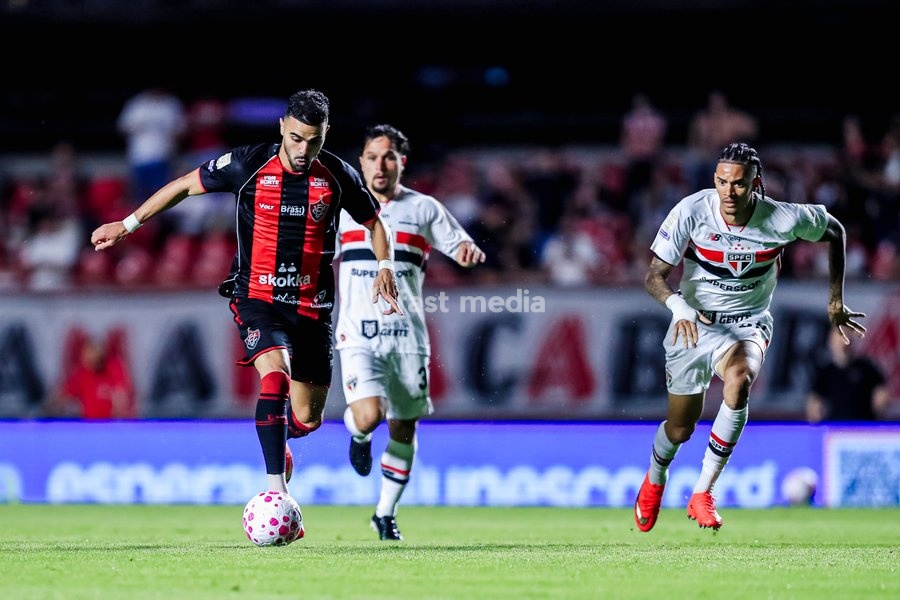 October 10, 2026, São Paulo, São Paulo, Brazil: SÃO PAULO (SP), BRAZIL – OCTOBER 10: Vitória player Renê during the match between São Paulo and Vitória in the 2026 Brazilian Championship at Morumbis Stadium in São Paulo (SP), Brazil, on Saturday, October 10, 2026
