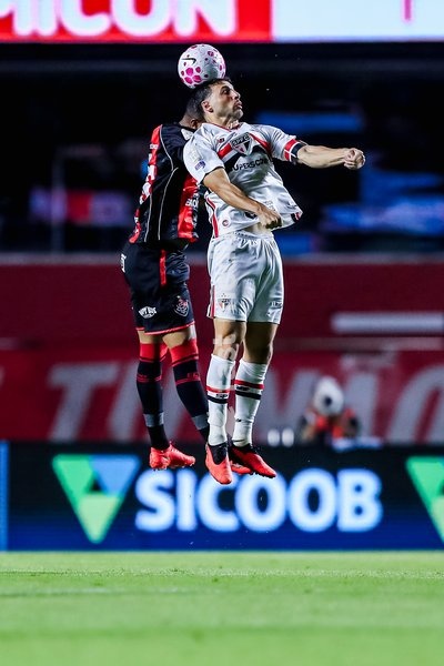 October 10, 2026, São Paulo, São Paulo, Brazil: SÃO PAULO (SP), BRAZIL – OCTOBER 10: São Paulo player Jonata Calleri during the match between São Paulo and Vitória in the 2026 Brazilian Championship at Morumbis Stadium in São Paulo (SP), Brazil, on Saturday, October 10, 2026