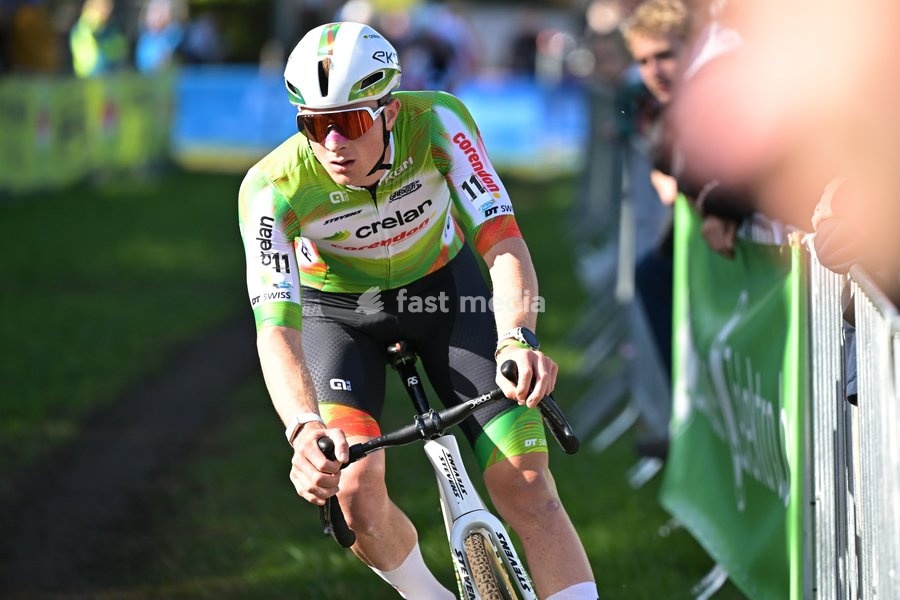 Belgium's Toon Vandebosch pictured in action during the men elite race of the 'Mosselcross' cyclocross cycling event, on Sunday 11 October 2026, in Dendermonde, the first race (out of 7) of the HG Cross competition