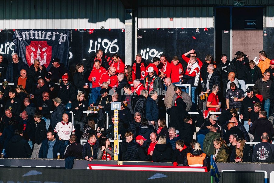 Antwerp's supporters pictured during a soccer match between KVC Westerlo and Royal Antwerp FC, Sunday 11 October 2026 in Westerlo, on day 8 of the 2026-2027 'Jupiler Pro League' first division of the Belgian championship