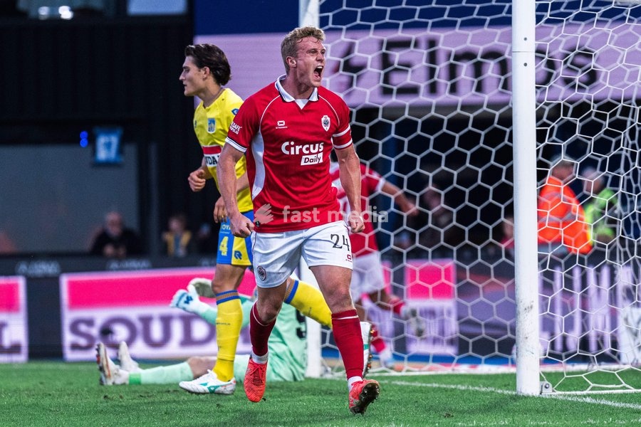 Antwerp's Thibo Somers celebrates during a soccer match between KVC Westerlo and Royal Antwerp FC, Sunday 11 October 2026 in Westerlo, on day 8 of the 2026-2027 'Jupiler Pro League' first division of the Belgian championship