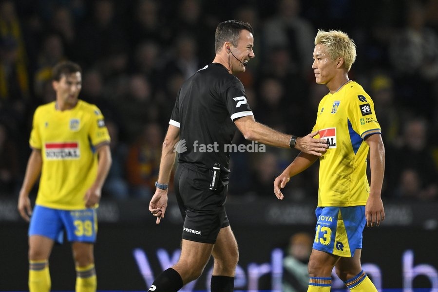 referee Bram Van Driessche and Westerlo's Isa Sakamoto pictured during a soccer match between KVC Westerlo and Royal Antwerp FC, Sunday 11 October 2026 in Westerlo, on day 8 of the 2026-2027 'Jupiler Pro League' first division of the Belgian championship