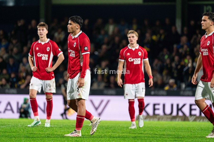 Antwerp's Mauricio Benitez looks dejected during a soccer match between KVC Westerlo and Royal Antwerp FC, Sunday 11 October 2026 in Westerlo, on day 8 of the 2026-2027 'Jupiler Pro League' first division of the Belgian championship
