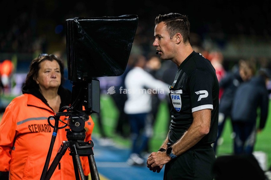referee Bram Van Driessche pictured during a soccer match between KVC Westerlo and Royal Antwerp FC, Sunday 11 October 2026 in Westerlo, on day 8 of the 2026-2027 'Jupiler Pro League' first division of the Belgian championship