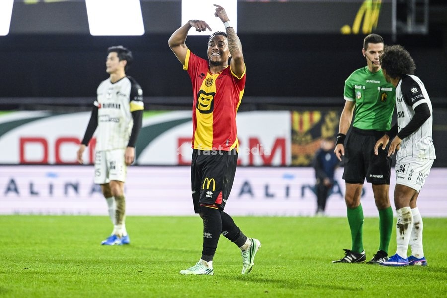 Mechelen's Myron Van Brederode celebrates after scoring during a soccer match between KV Mechelen and Sint-Truiden VV, Sunday 11 October 2026 in Mechelen, on day 8 of the 2026-2027 'Jupiler Pro League' first division of the Belgian championship