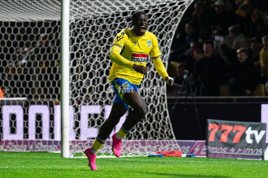 Westerlo's Emmanuel Tsimba celebrate after scoring during a soccer match between KVC Westerlo and Royal Antwerp FC, Sunday 11 October 2026 in Westerlo, on day 8 of the 2026-2027 'Jupiler Pro League' first division of the Belgian championship