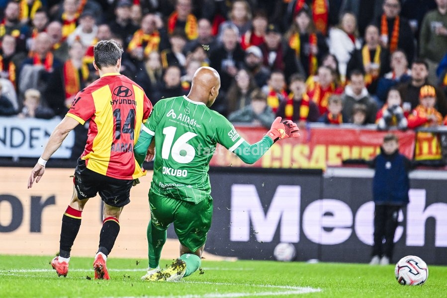 Mechelen's Benito Raman and STVV's goalkeeper Leo Kokubo pictured in action during a soccer match between KV Mechelen and Sint-Truiden VV, Sunday 11 October 2026 in Mechelen, on day 8 of the 2026-2027 'Jupiler Pro League' first division of the Belgian championship