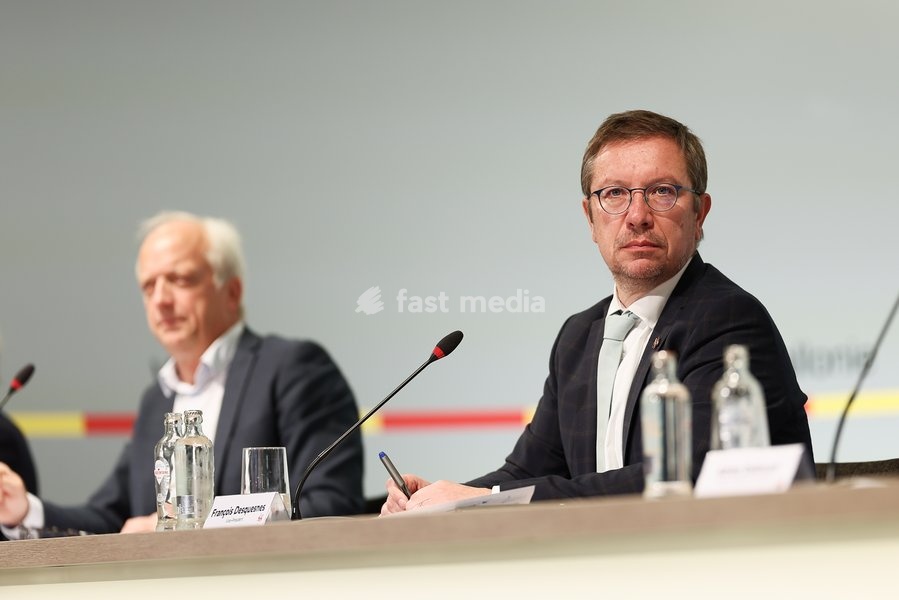 Vice-President and Walloon Minister in charge of Regional Planning, Public Works, Mobility, Road Safety and Local Authorities Francois Desquesnes pictured during a press conference of the Walloon Government on the budget 2027, Monday 12 October 2026 ,in Jambes, Namur