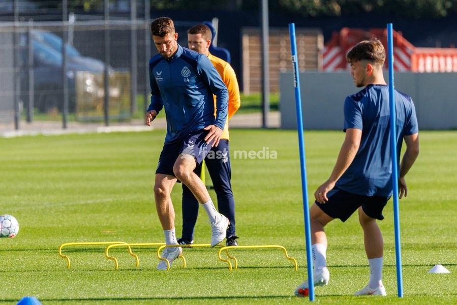 Club's Brandon Mechele pictured in action during a training session of Belgian soccer team Club Brugge KV, Monday 12 October 2026 in Knokke-Heist. Club is preparing for the the UEFA Champions League league phase game against Italian Inter Milan