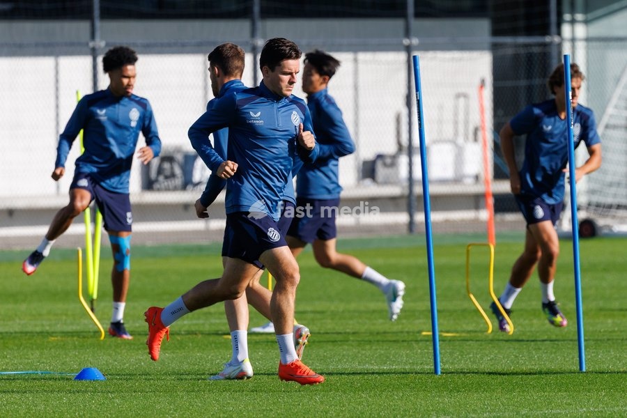 Club's Hugo Vetlesen pictured in action during a training session of Belgian soccer team Club Brugge KV, Monday 12 October 2026 in Knokke-Heist. Club is preparing for the the UEFA Champions League league phase game against Italian Inter Milan