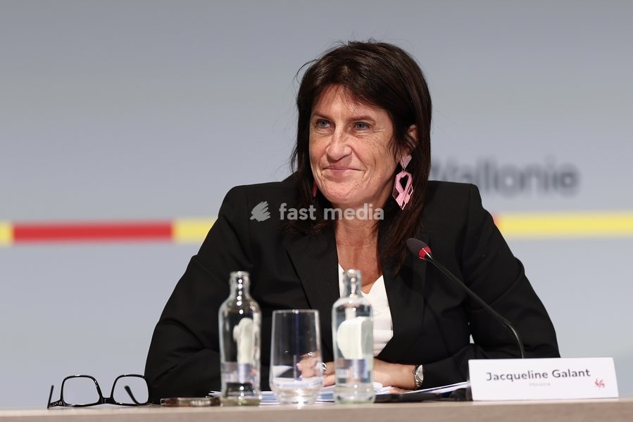 Walloon Minister of Sports Infrastructure and Administrative Simplification Jacqueline Galant pictured during a press conference of the Walloon Government on the budget 2027, Monday 12 October 2026 ,in Jambes, Namur