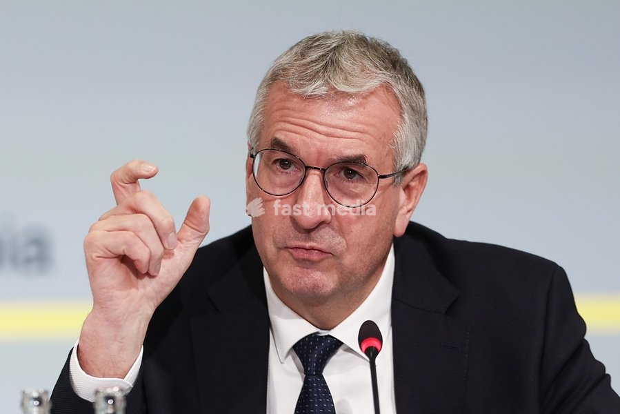 Vice-President and Walloon Minister in charge of the Economy, Employment, Industry and Training Pierre-Yves Jeholet pictured during a press conference of the Walloon Government on the budget 2027, Monday 12 October 2026 ,in Jambes, Namur