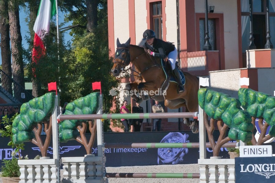Italy, Rome, 11 October, 2026 - Longines Global Champions Tour Rome. Pietro Giannattasio Military Hippodrome, Pictured : SANNE THUSSEN ON FARAH Z. Photo