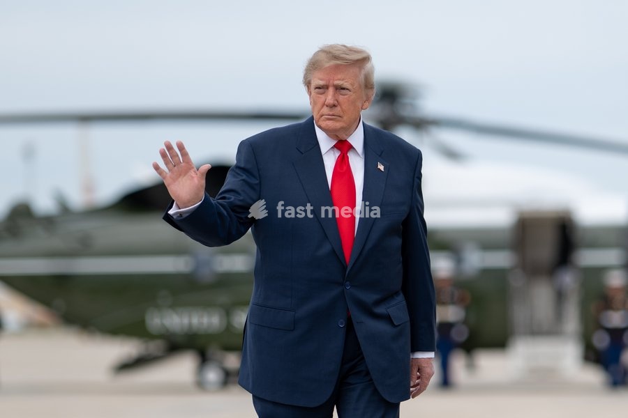 President Donald J. Trump disembarks Marine One at Joint Base Andrews, Maryland on Saturday, October 10, 2026, and boards Air Force One en route Campbell Army Airfield in Fort Campbell, Kentucky