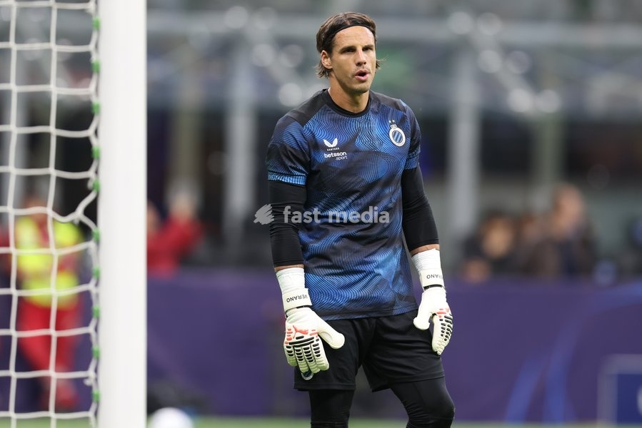 Club's goalkeeper Yann Sommer pictured in action during the warming-up for a soccer game between Italian Inter Milan and Belgian Club Brugge KV, Tuesday 13 October 2026 in Milan, Italy, on day 2 of the UEFA Champions League league phase