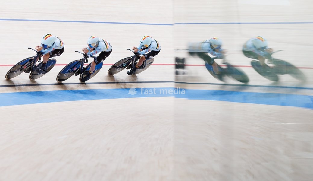 Belgian team with Belgian Katrijn De Clercq, Belgian Shari Bossuyt, Belgian Helene Hesters and Belgium Belgian Luca Vierstraete pictured in action during the Women’s Scratch event at the UCI Track Cycling World Championships in Shanghai, China on Wednesday 14 October 2026. The worlds are taking…