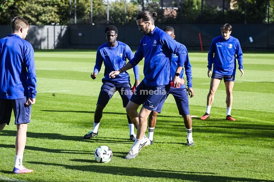 Gent's Christian Burgess pictured in action during a training session of Belgian soccer team KAA Gent, Wednesday 14 October 2026 in Gent. The team is preparing for the opening match of the UEFA Conference League league phase against Danish Aarhus GF tomorrow