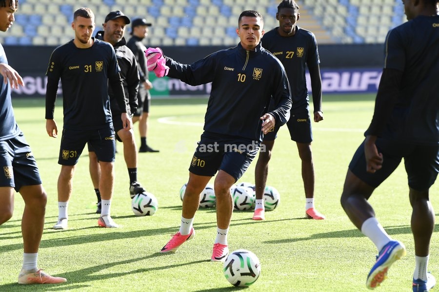 STVV's Ilias Sebaoui pictured in action during a training session of Belgian soccer team Sint-Truidense VV, Wednesday 14 October 2026 in Sint-Truiden. The team is preparing for the opening match of the UEFA Conference League league phase against Georgian FC Iberia 1999 Tbilisi tomorrow