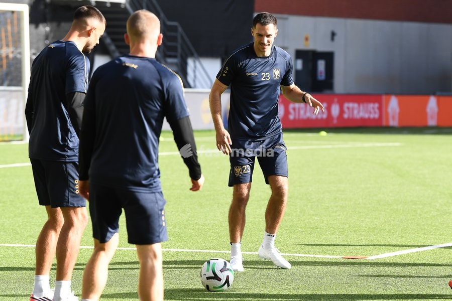 STVV's Joedrick Pupe pictured in action during a training session of Belgian soccer team Sint-Truidense VV, Wednesday 14 October 2026 in Sint-Truiden. The team is preparing for the opening match of the UEFA Conference League league phase against Georgian FC Iberia 1999 Tbilisi tomorrow