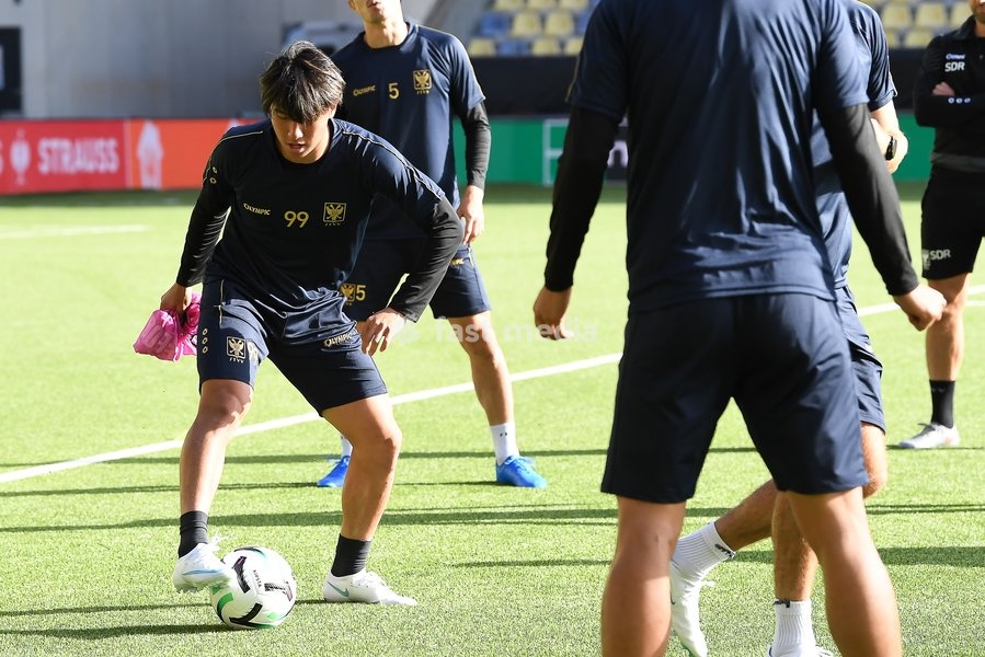 STVV's Shinkawa Shion pictured in action at a training session of Belgian soccer team Sint-Truidense VV, Wednesday 14 October 2026 in Sint-Truiden. The team is preparing for the opening match of the UEFA Conference League league phase against Georgian FC Iberia 1999 Tbilisi tomorrow