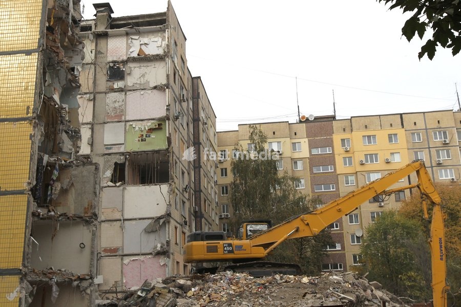 An excavator works during the dismantling of a section of a nine-story residential building damaged in a Russian drone attack overnight on November 7-8, 2025, in Dnipro, Ukraine, on October 13, 2026. Overnight on November 7-8, 2025, a Russian attack drone struck the first section of the nine-story…