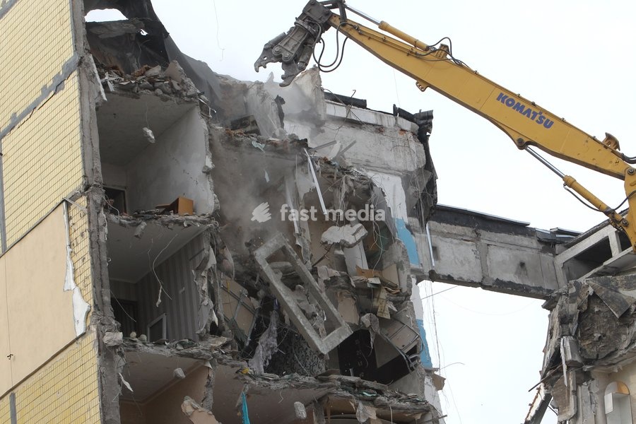 An excavator works during the dismantling of a section of a nine-story residential building damaged in a Russian drone attack overnight on November 7-8, 2025, in Dnipro, Ukraine, on October 13, 2026. Overnight on November 7-8, 2025, a Russian attack drone struck the first section of the nine-story…