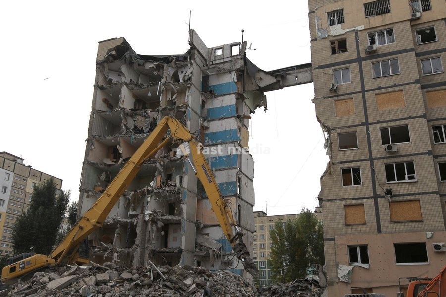 An excavator works during the dismantling of a section of a nine-story residential building damaged in a Russian drone attack overnight on November 7-8, 2025, in Dnipro, Ukraine, on October 13, 2026. Overnight on November 7-8, 2025, a Russian attack drone struck the first section of the nine-story…